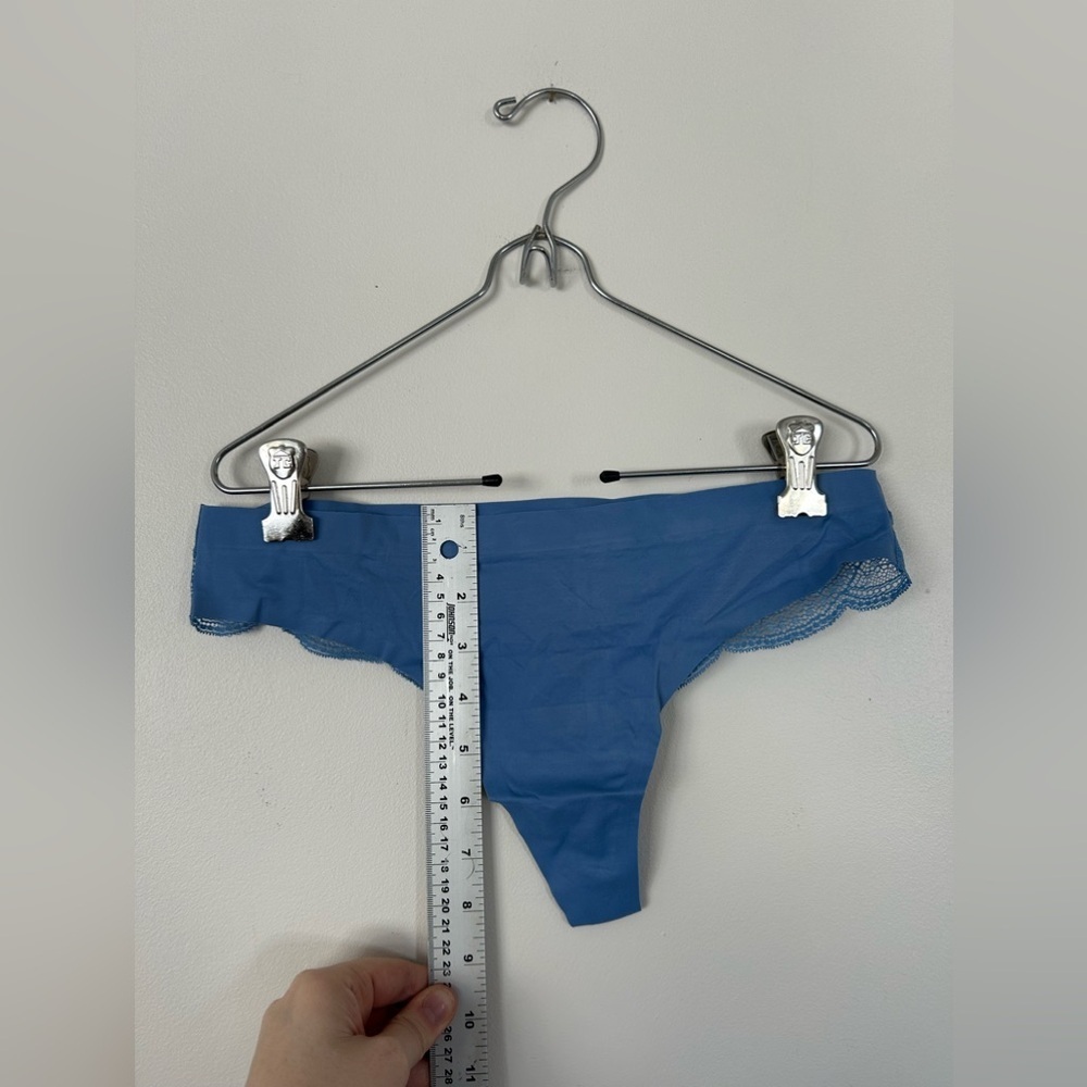 NWOT KNIX Essential Lace Thong Underwear Panties Medium Daylight - Picture 2 of 6